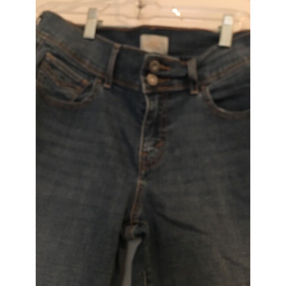 Levi's 515 Women's Size 6 Blue Denim Bermuda Cuffed Jean Shorts with Pockets - Picture 5 of 11